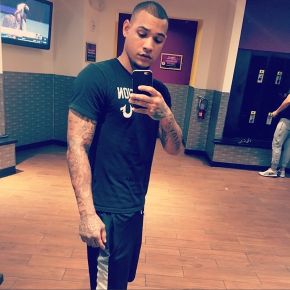 Meet your Posher, Rolando - Picture 1 of 1